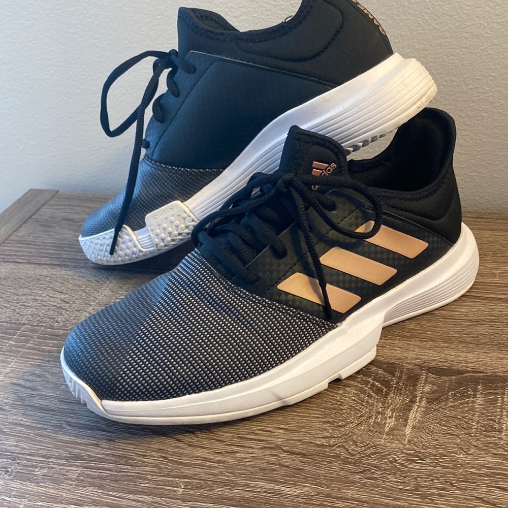 Adidas Women's GameCourt Tennis Shoes- Size 8, NEVER WORN!!